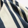 Stripet bluse med spiss kant nederst
