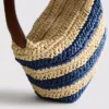 Stripet raffia-skulderveske
