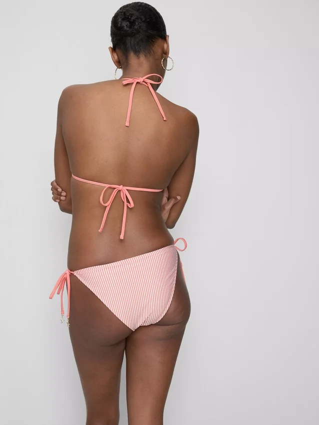 Stripet trekantet bikinitopp med sjøstjernemønster