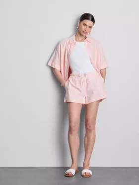 Stripete oxford-shorts med høy midje