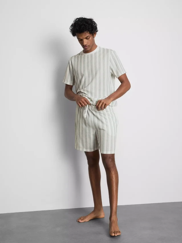 Stripete pysjamaser-shorts