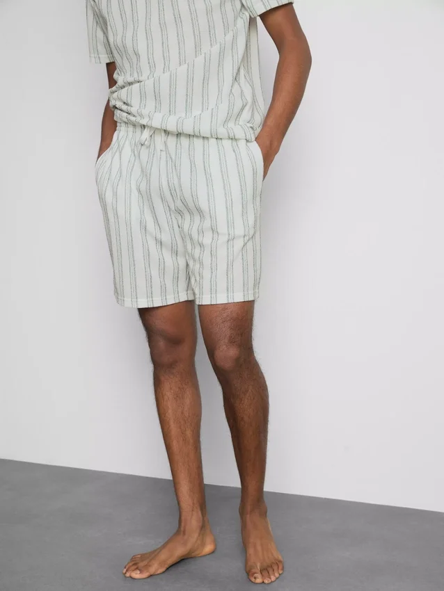 Stripete pysjamaser-shorts