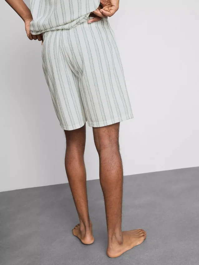 Stripete pysjamaser-shorts