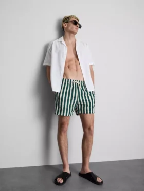 Stripete shorts i dekksstol-stil