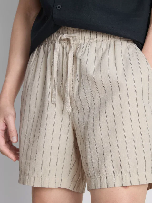 Stripete shorts i linblanding