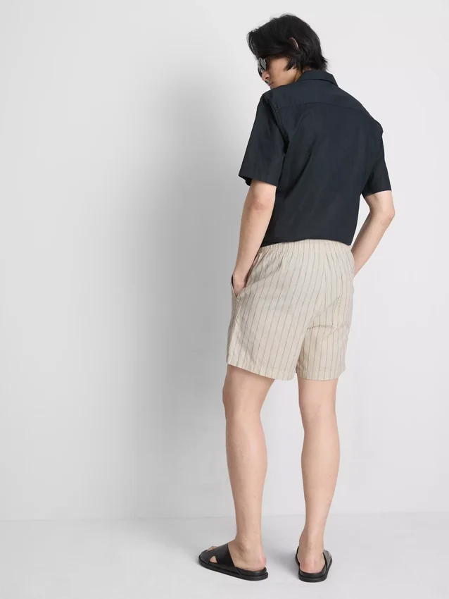 Stripete shorts i linblanding