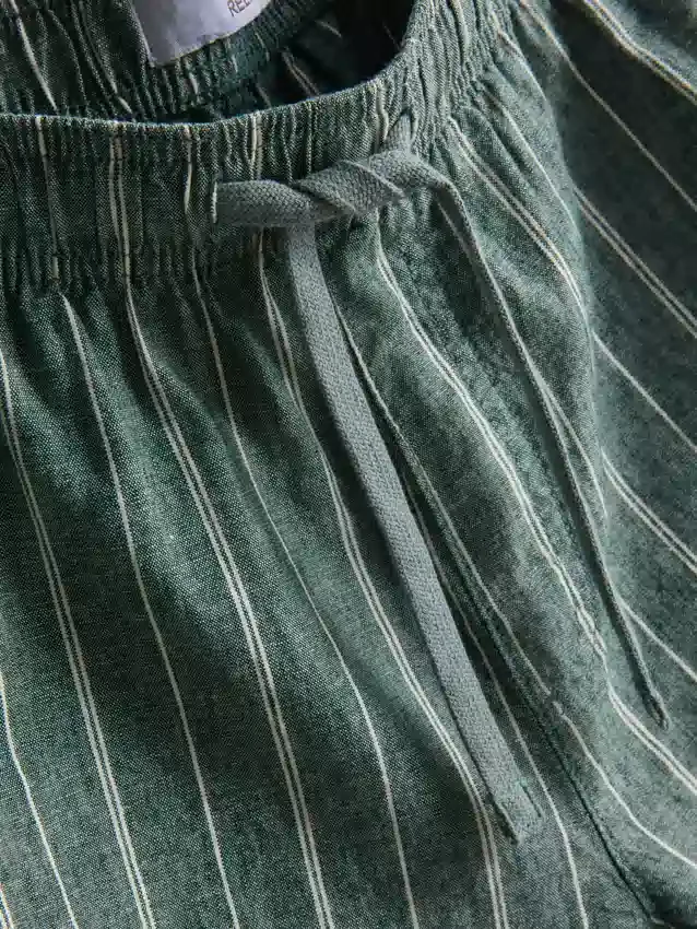 Stripete shorts i linblanding