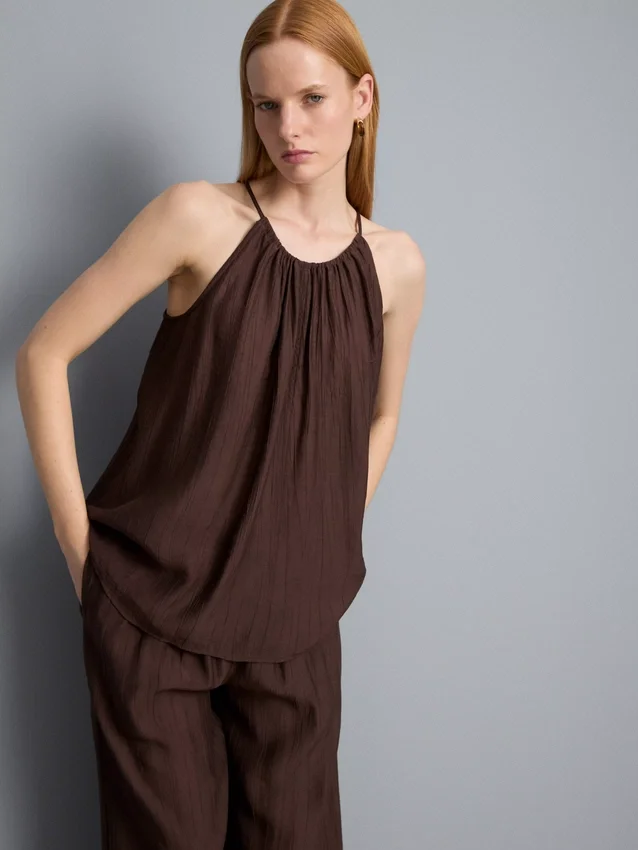 Strukturert halterneck-trapes-top