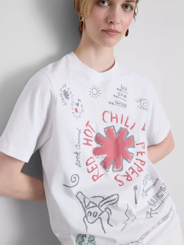 T-skjorte med Red Hot Chili Peppers-motiv