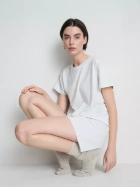 T-skjorte og shorts-pysjamaser