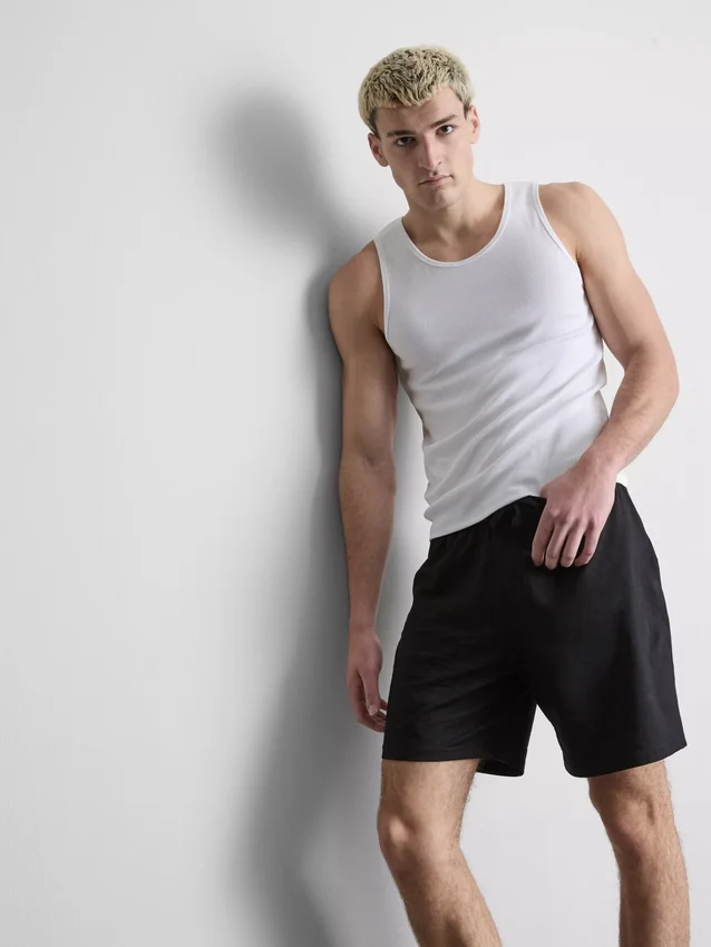Tanktop med ribbestrikk og smal passform