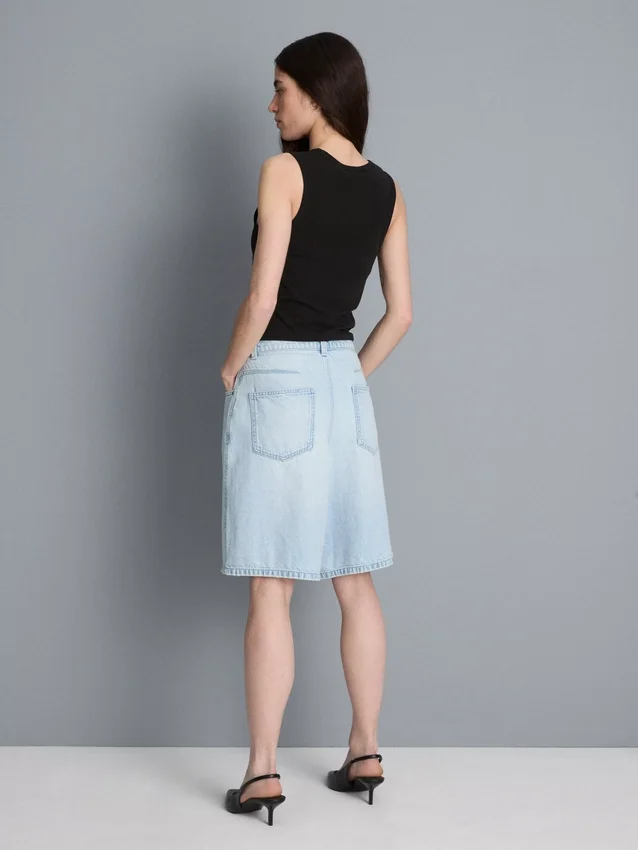 Tanktop med rund hals og racerrygg