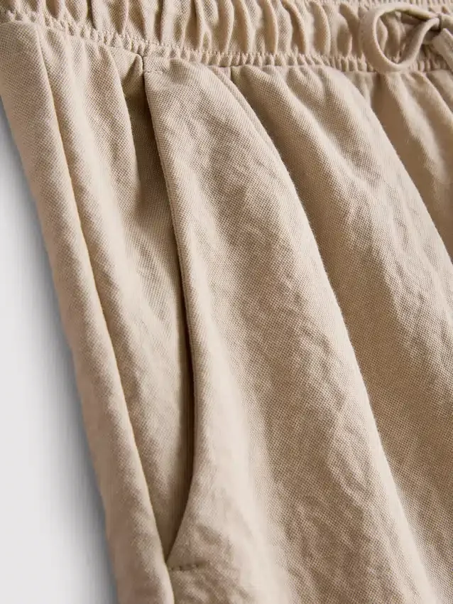 Teksturerte shorts med snøring