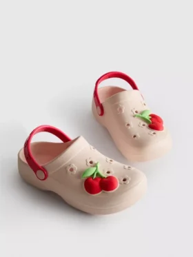 Tøfler med fruktmerke
