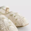 The Edit av broderte ballerinasko