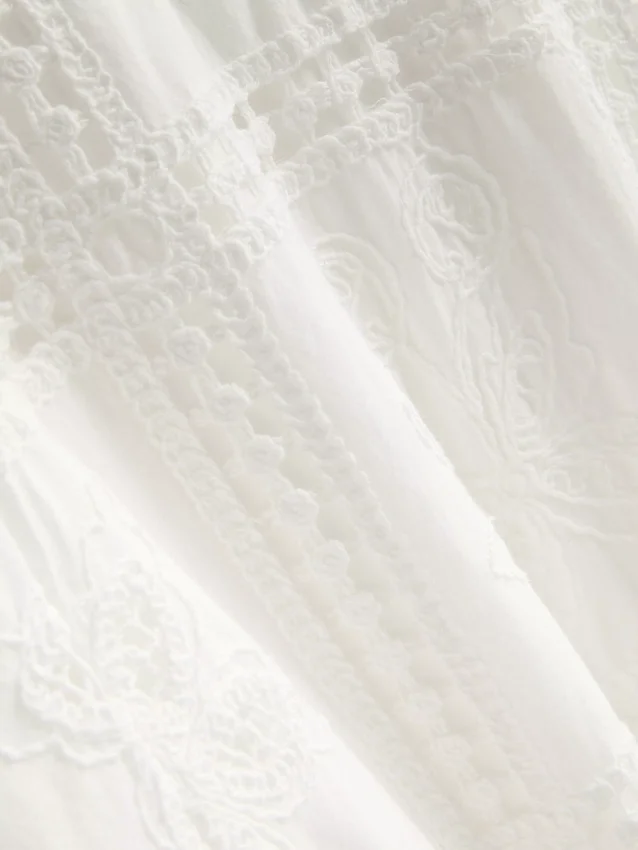 The Edit broderie midikjole
