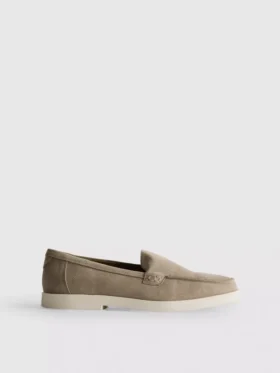 The Edit-kolleksjonen av loafers uten snøring