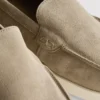 The Edit-kolleksjonen av loafers uten snøring