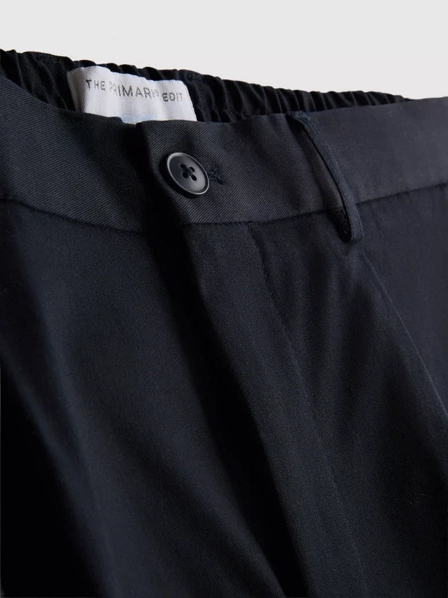 The Edit slim fit-bukser med peached-finish