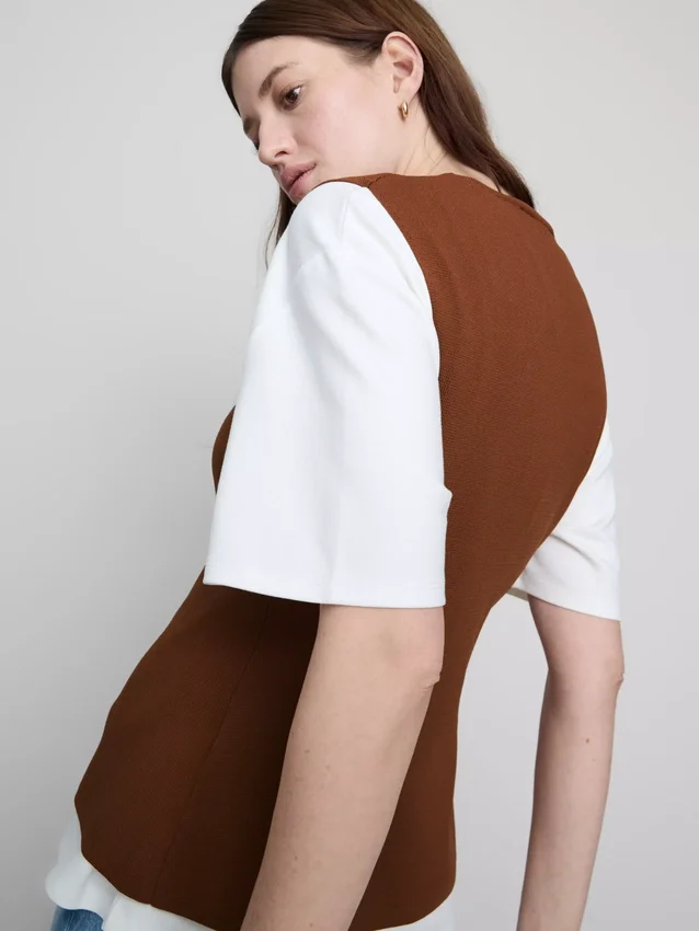 The Edit strikket topp med knapper