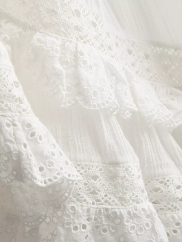 The Primark Scene | Asymmetrisk maxi-skjørt med broderi
