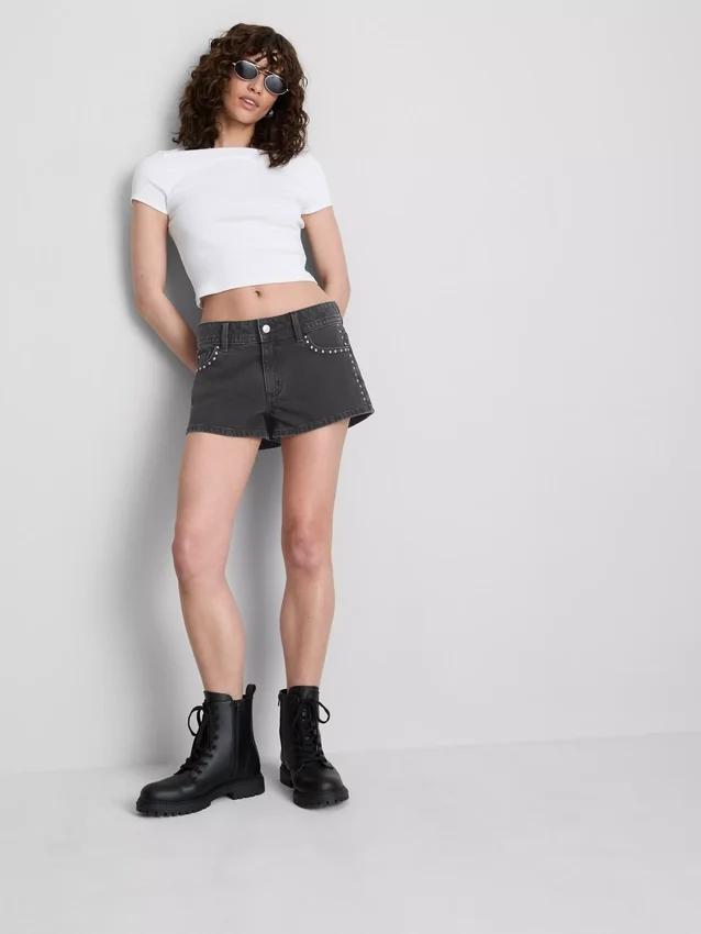 The Primark Scene | Mikroshorts i bomullsdenim med nitter