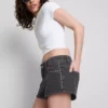 The Primark Scene | Mikroshorts i bomullsdenim med nitter