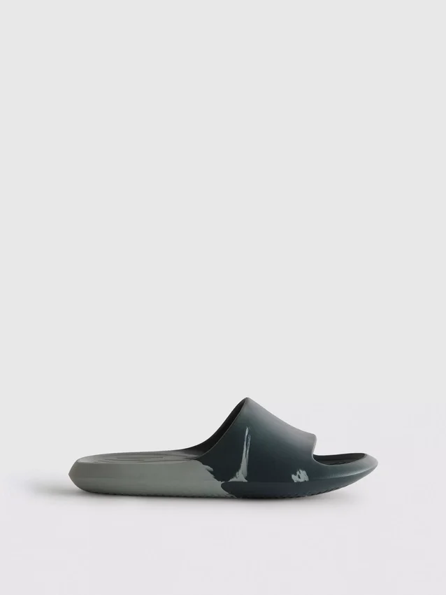To-fargede sandaler med glidelås