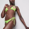 Triangel-bikinitopp med perleblomst