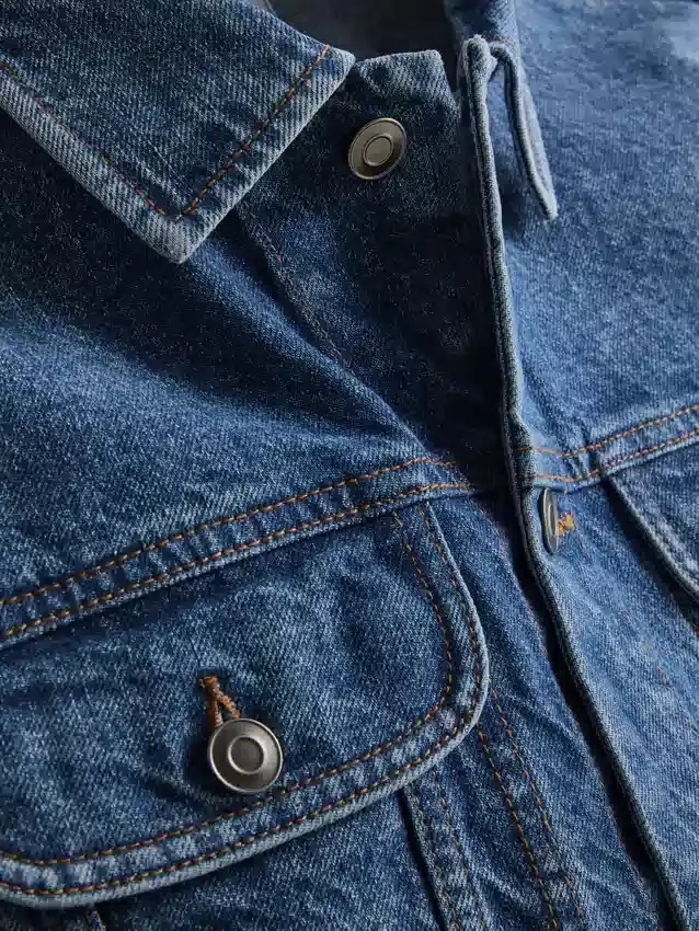 Truckerjakke i denim