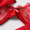 Undertøysett i mesh med brodert kirsebærmotiv