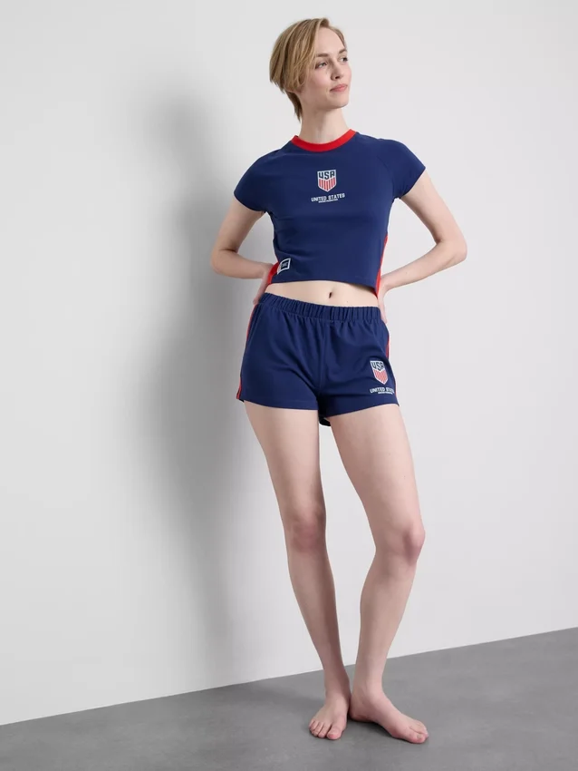 USA fotball-pysjamaser med korte shorts