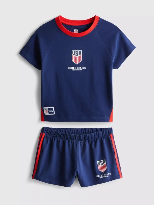 USA fotball-pysjamaser med korte shorts