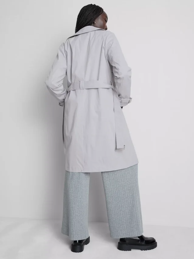 Uunnværlig trenchcoat med belte