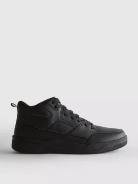 Uunnværlige høye sneakers