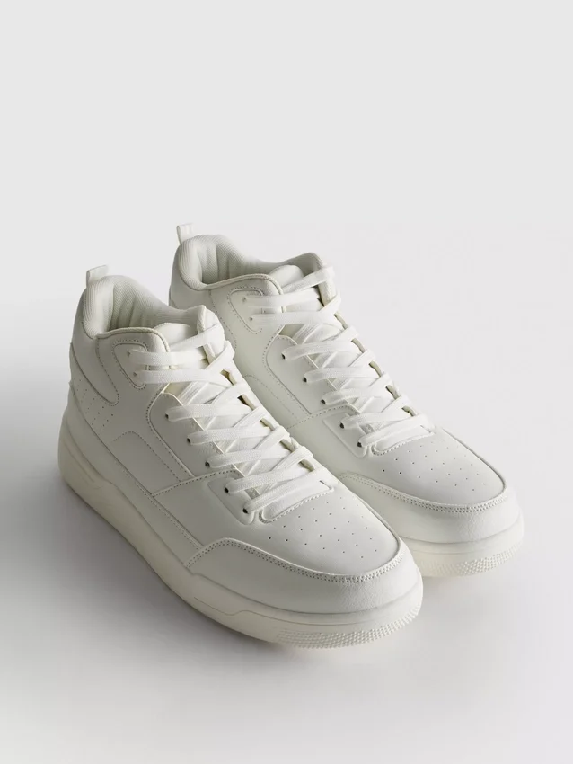 Uunnværlige høye sneakers