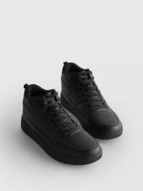 Uunnværlige høye sneakers
