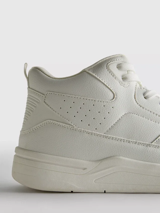 Uunnværlige høye sneakers