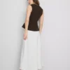 V-halset, peplum-inspirert, ermeløs topp