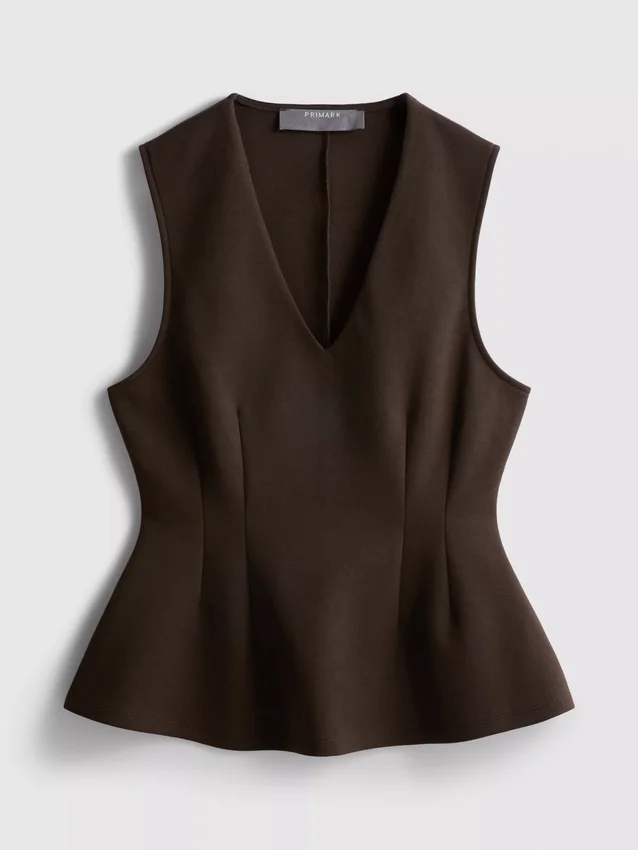 V-halset, peplum-inspirert, ermeløs topp