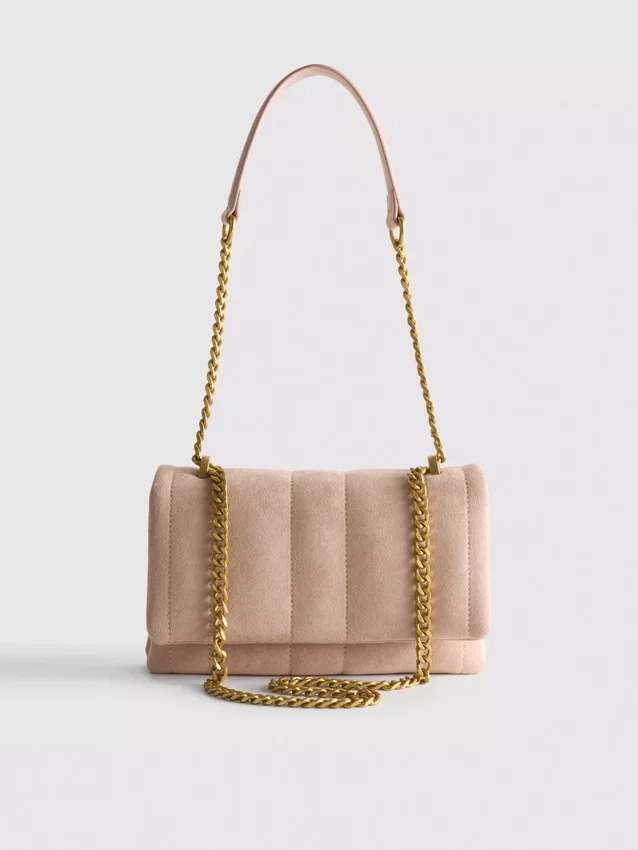 Vattert crossbody-veske med kjede