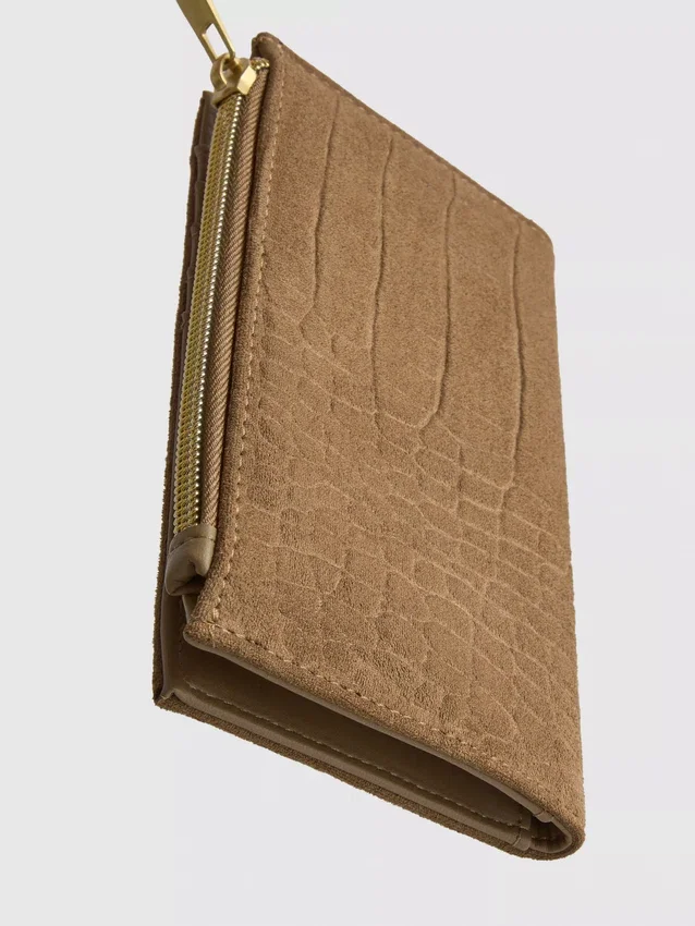 Veske med krokodillemønster