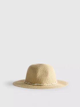 Vevd hatt med perler