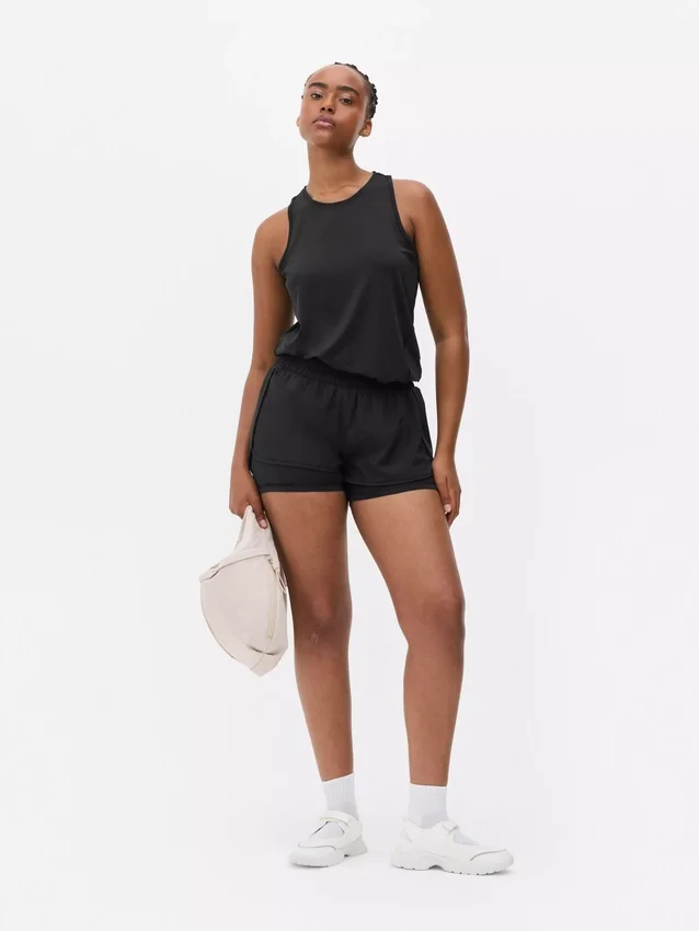 Vevde løpeshorts