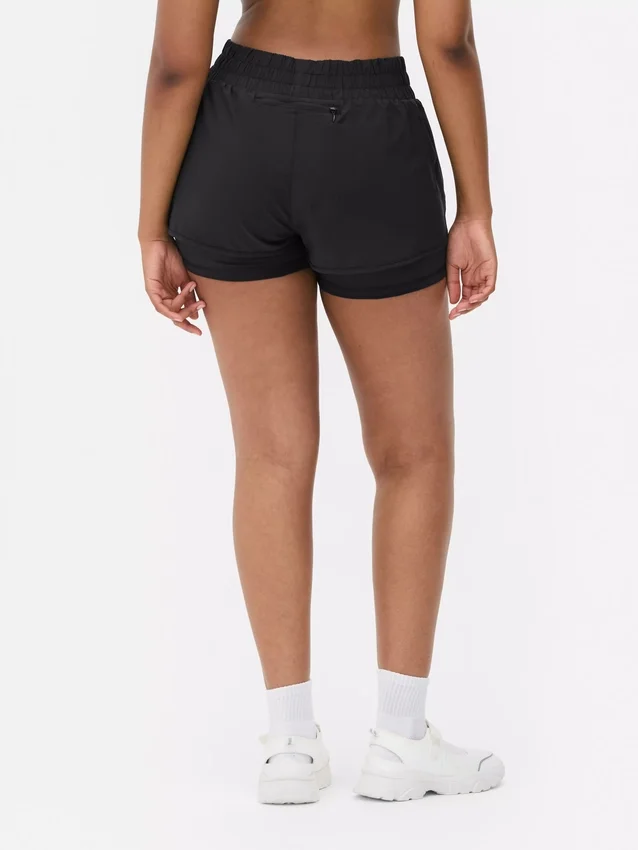 Vevde løpeshorts