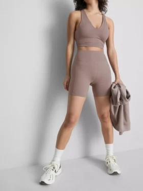 Yogashorts med høy midje