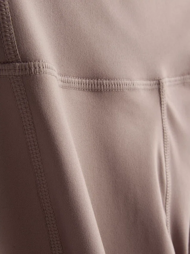 Yogashorts med høy midje